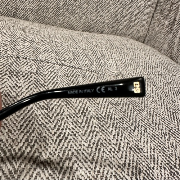 Givenchy Sunglasses - Picture 5 of 7